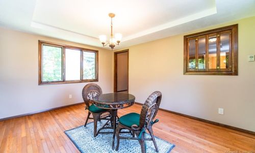 253 Oak Ridge Dr, Middletown CT  06457-1919 exterior