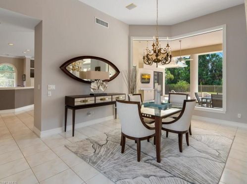 6656 Trail Blvd, Naples FL  34108-2903 exterior