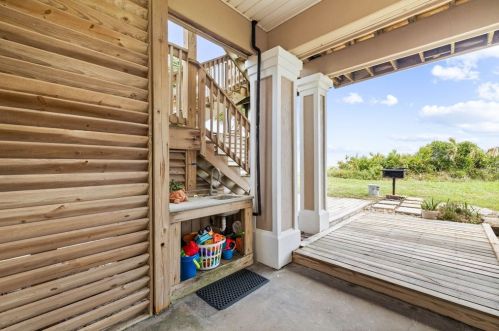 1716 Magnolia Rd, Saint George Island FL  32328-2203 exterior