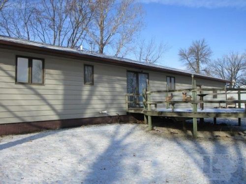 801 1st St, Livermore, IA 50558-9522