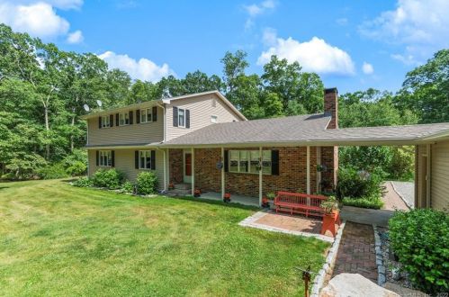 351-A Boston Post Rd, East Lyme, CT 06333-1551