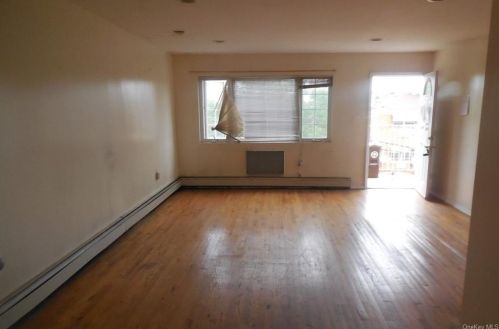 3407 Bruner Ave, Bronx, NY 10469-2606