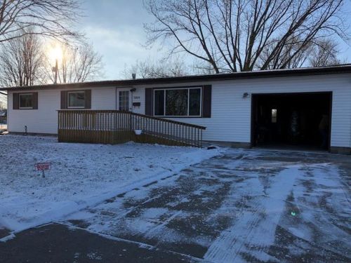 1214 11th St, Wieston, IA 50563-5072