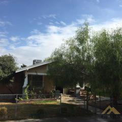 1220 Oregon St, Bakersfield, CA 93305-4629