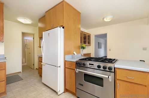 1804 Westinghouse St, San Diego CA 92111-7137 exterior