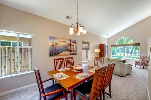 17092 Tassajara Cir, Morgan Hill CA  95037-7016 exterior