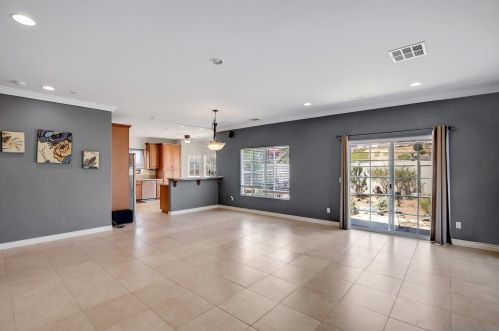 1741 Placita Suenos, Vista, CA 92083-2108