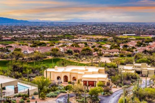 9730 Sabino Estates Dr, Tucson, AZ 85749-7174