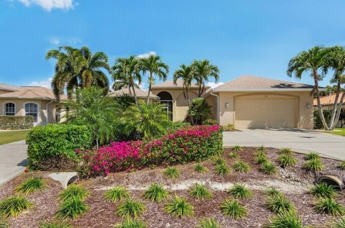 1203 21st St, Cape Coral, FL 33990-4651