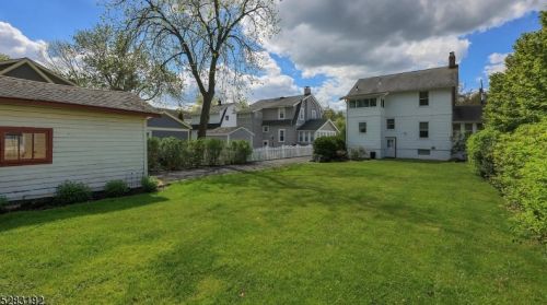 235 Seneca Pl, Westfield NJ  07090-4348 exterior