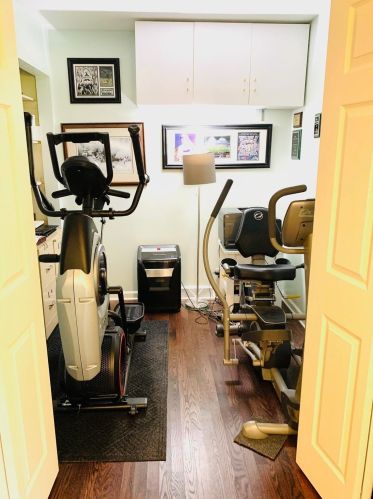 221 150, Valpo IN  46383-9559 exterior