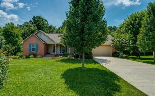 318 Sunset Ridge Dr, Crossville, TN 38571-0431