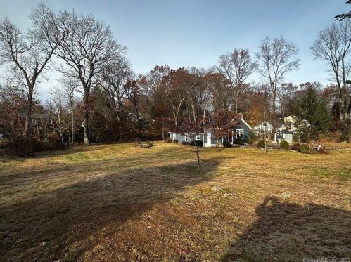 173 Round Hill Rd, Bristol CT  06010-2645 exterior