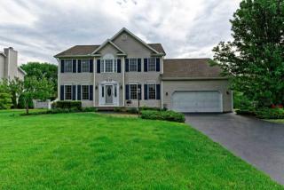 214 Concord Hill Dr, Altamont, NY 12009-2503