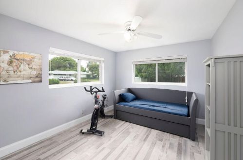 500 Captains Rd, West Palm Beach FL  33408-4810 exterior
