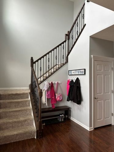 420 Colt Cir, Clinton, PA 15026-1764