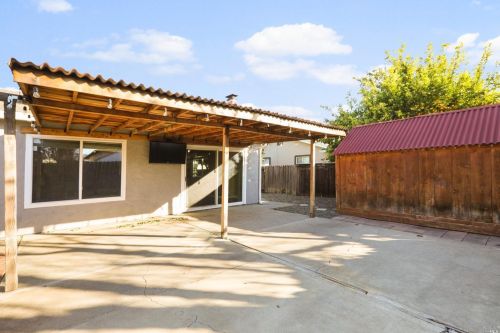 615 Devonshire Dr, Liberty Farms CA  95620-2210 exterior