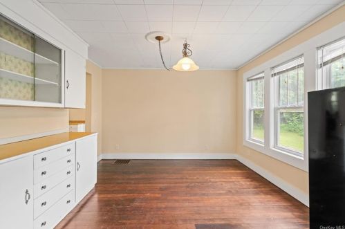 2450 State Route 208, Walden NY  12586-2801 exterior