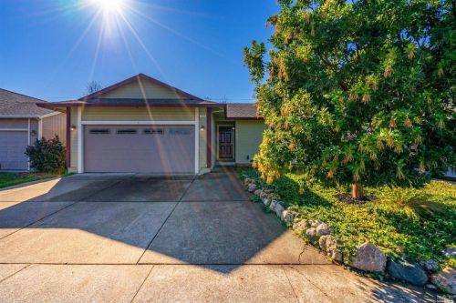 144 Fulton Pl, Windsor CA  95492-9474 exterior