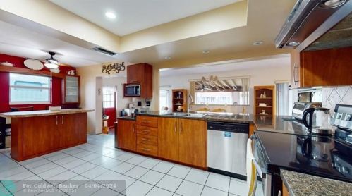 9015 10 St, Hollywood FL 33025-4520 exterior