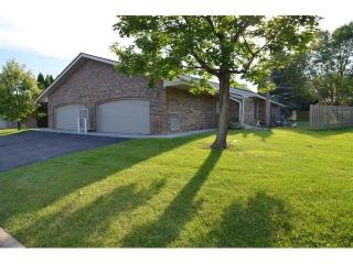 1955 Juneau Ln, Minneapolis, MN 55447-4677