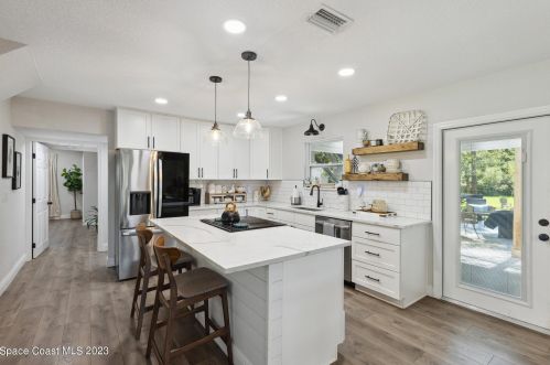 1325 Friday Rd, Cocoa FL  32926-3440 exterior