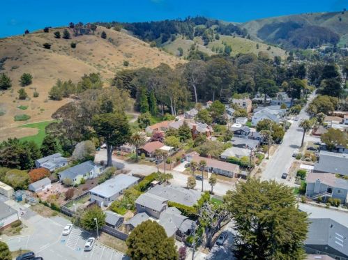 188 Ramona Ave, Pacifica CA  94044-3044 exterior