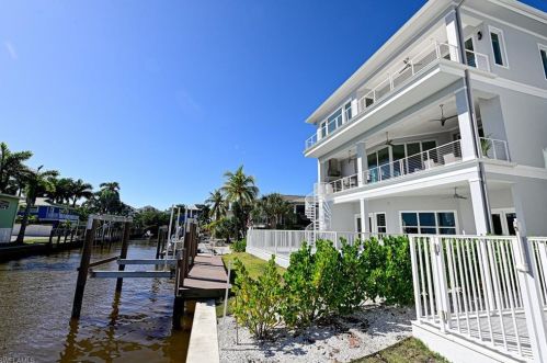 5997 Cypress Ln, Bonita Springs, FL 34134-3835