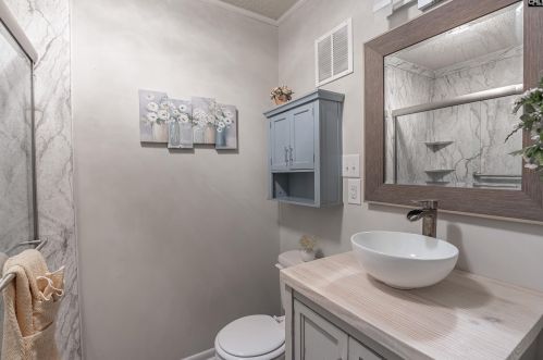 1512 Summerland Dr, Cayce-West Columbia SC  29033-2820 exterior