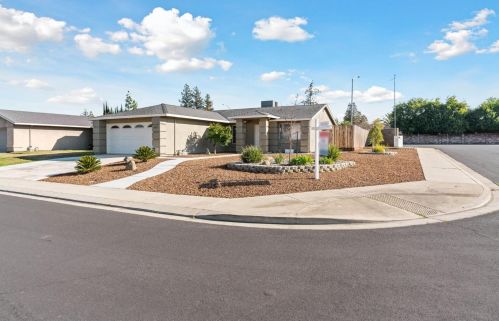 6212 High Mesa Way, Riverbank, CA 95367-9605