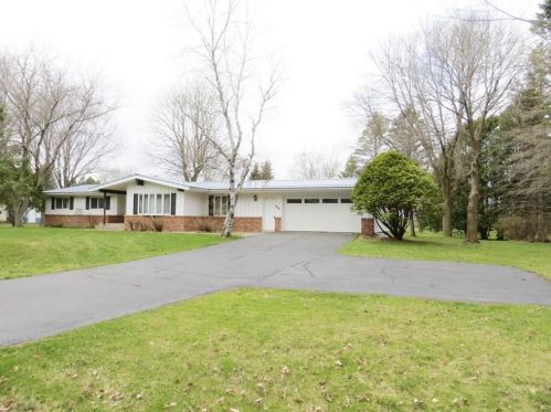 315 Pine St, Gilman, WI 54433-9230