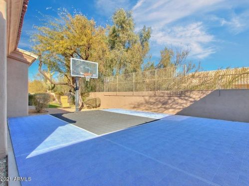 9390 Monument Dr, Scottsdale AZ 85262-4744 exterior