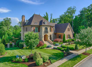 716 Barnsley Rd, Knoxville, TN 37934-1365