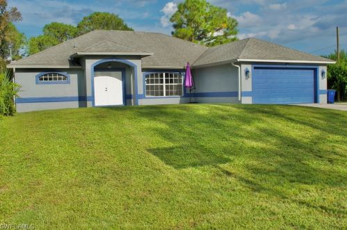 4600 Olive Ave, Lehigh Acres, FL 33971-7807
