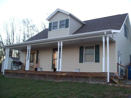 488 Greenbrier Dr, Saltville VA  24370-2515 exterior