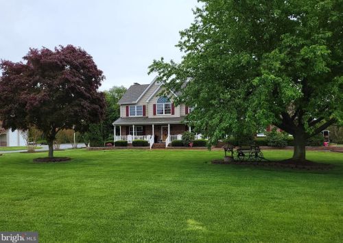 26 Beaver Dam Dr, Slaughter Beach, DE 19963-9700