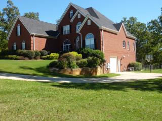 7961 Giles Rd, Douglasville, GA 30135-5513