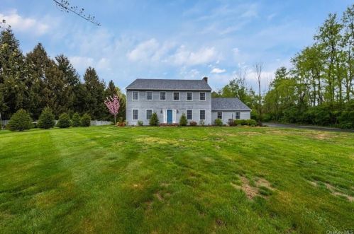 3 Boxwood Ln, Montgomery, NY 12549-2001