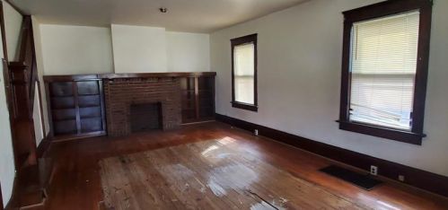 5 Laurel Ave, New Castle, PA 16101-2353