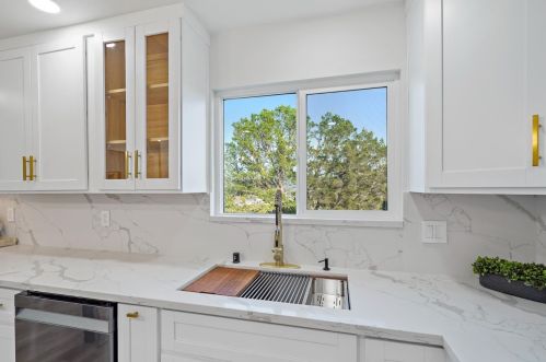 16624 Selby Dr, San Leandro CA  94578-1236 exterior