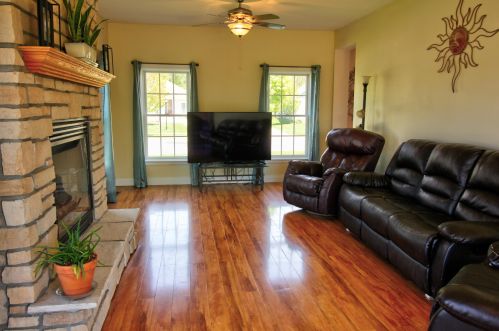 710 Willow Bend Dr, Waterford WI  53185-4281 exterior