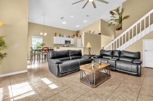 418 Riggs Cir, Davenport FL 33897-6007 exterior