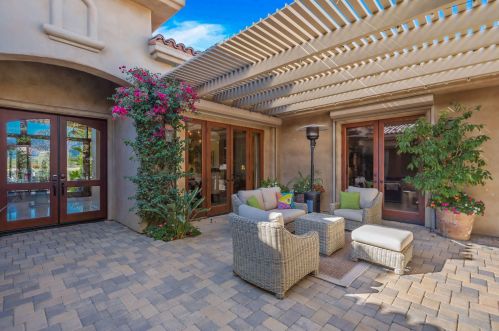 55575 Royal St George, La Quinta CA  92253-8733 exterior