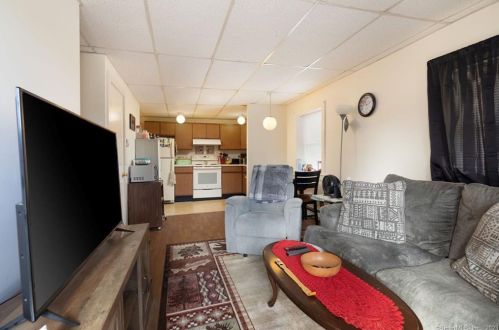 1 Sharon Station Rd, West Woods, CT 06069-2022
