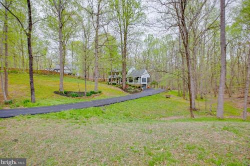 13874 Amy Ln, Nokesville VA  20181-3210 exterior