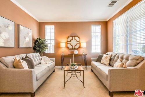 28961 Mirada Circulo, Santa Clarita, CA 91354-1589
