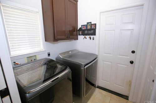 1095 Megan Ct, Templeton CA  93465-4051 exterior