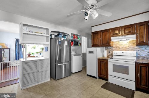 349 Chestnut St, Pottstown PA  19464-5638 exterior