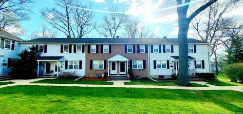 239 Sylvan Knoll Rd, Stamford, CT 06902-5342