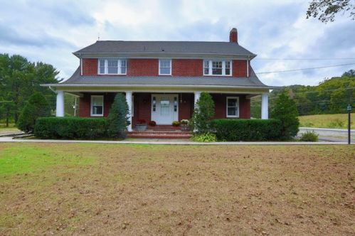 3049 High Mountain Rd, Falls, PA 18615-7848